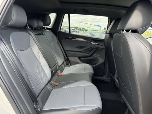 New 2026 Volkswagen Tiguan SE R-Line AWD/4WD image 11