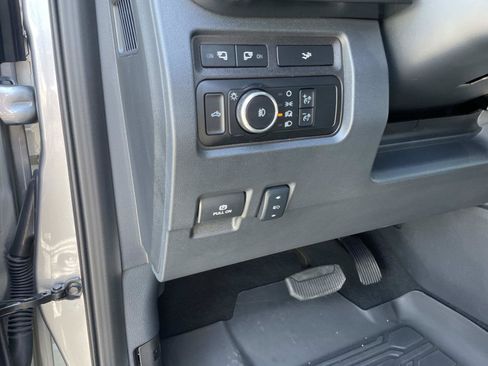 Used 2024 Ford F250 Lariat w/ Lariat Ultimate Package AWD/4WD image 20