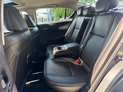 Used 2014 Acura ILX w/ Premium Package FWD image 11