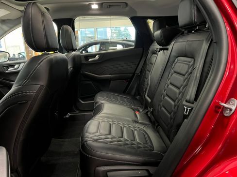New 2024 Ford Escape SE w/ PHEV Premium Package FWD image 4