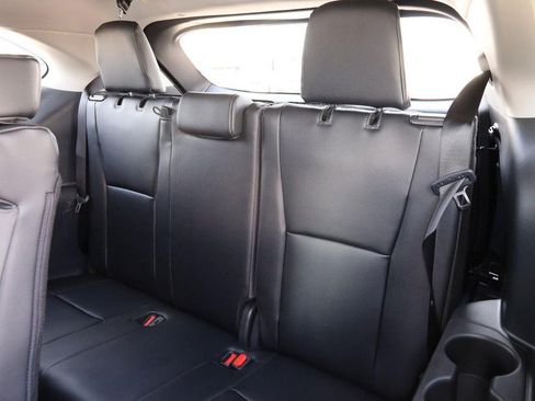 New 2026 Toyota Highlander XLE AWD/4WD image 12