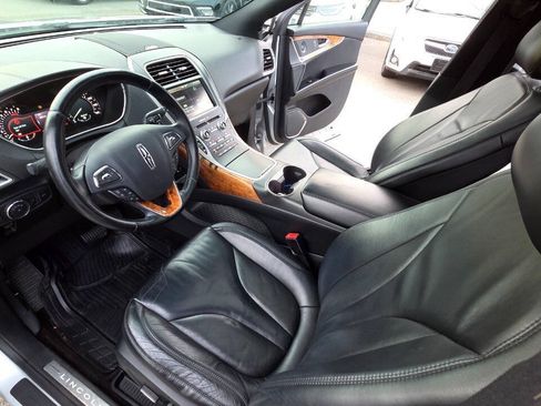 Used 2016 Lincoln MKX Select w/ Select Plus Package AWD/4WD image 25
