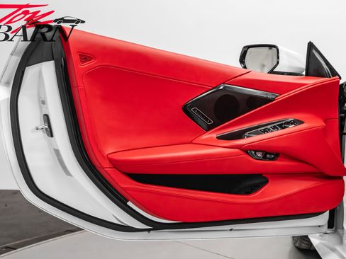 Used 2024 Chevrolet Corvette Stingray w/ Stealth Interior Trim Package image 27