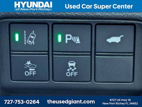 Used 2022 Honda CR-V Touring image 32