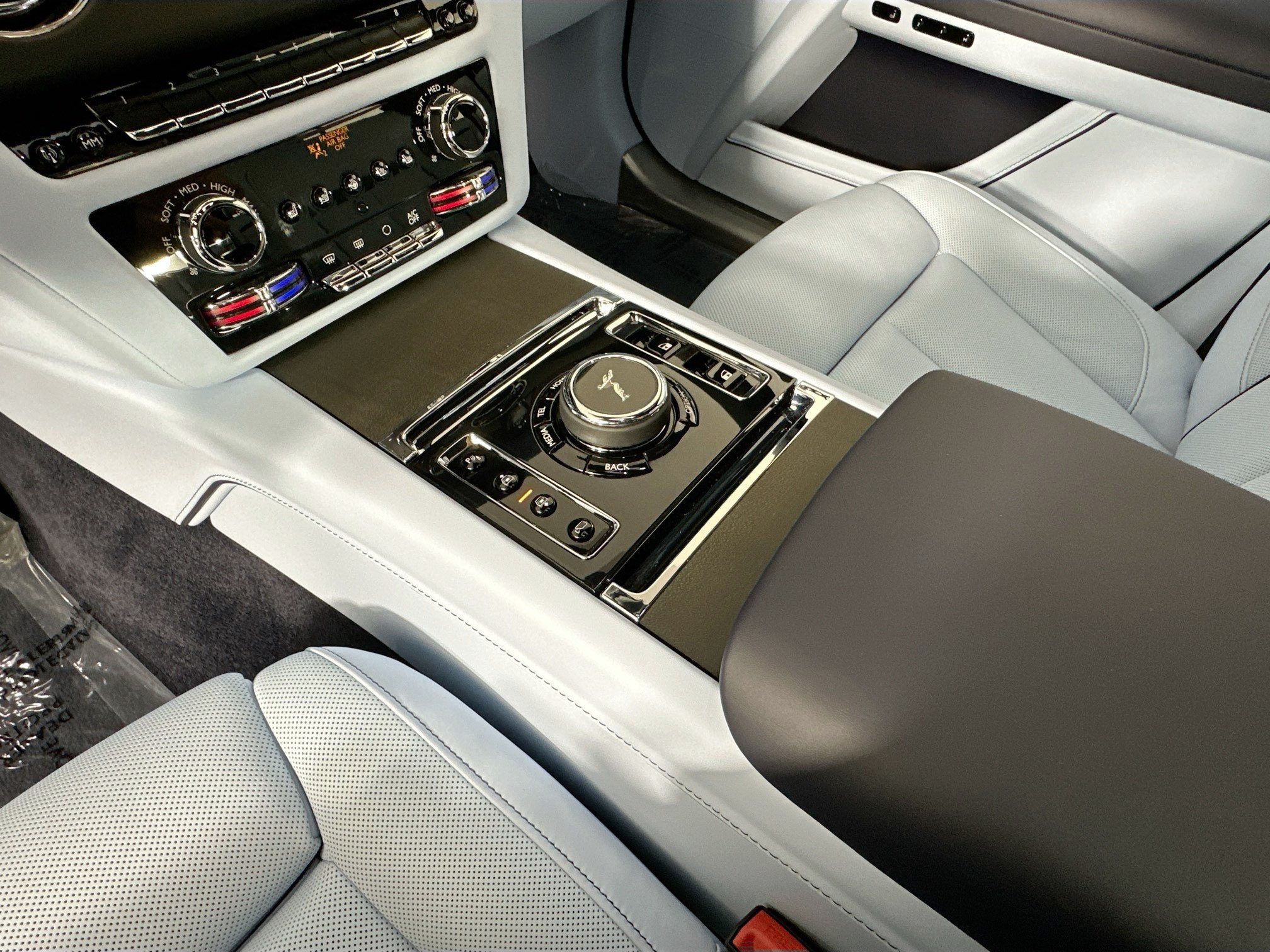 New 2027 Rolls-Royce Ghost AWD/4WD image 14