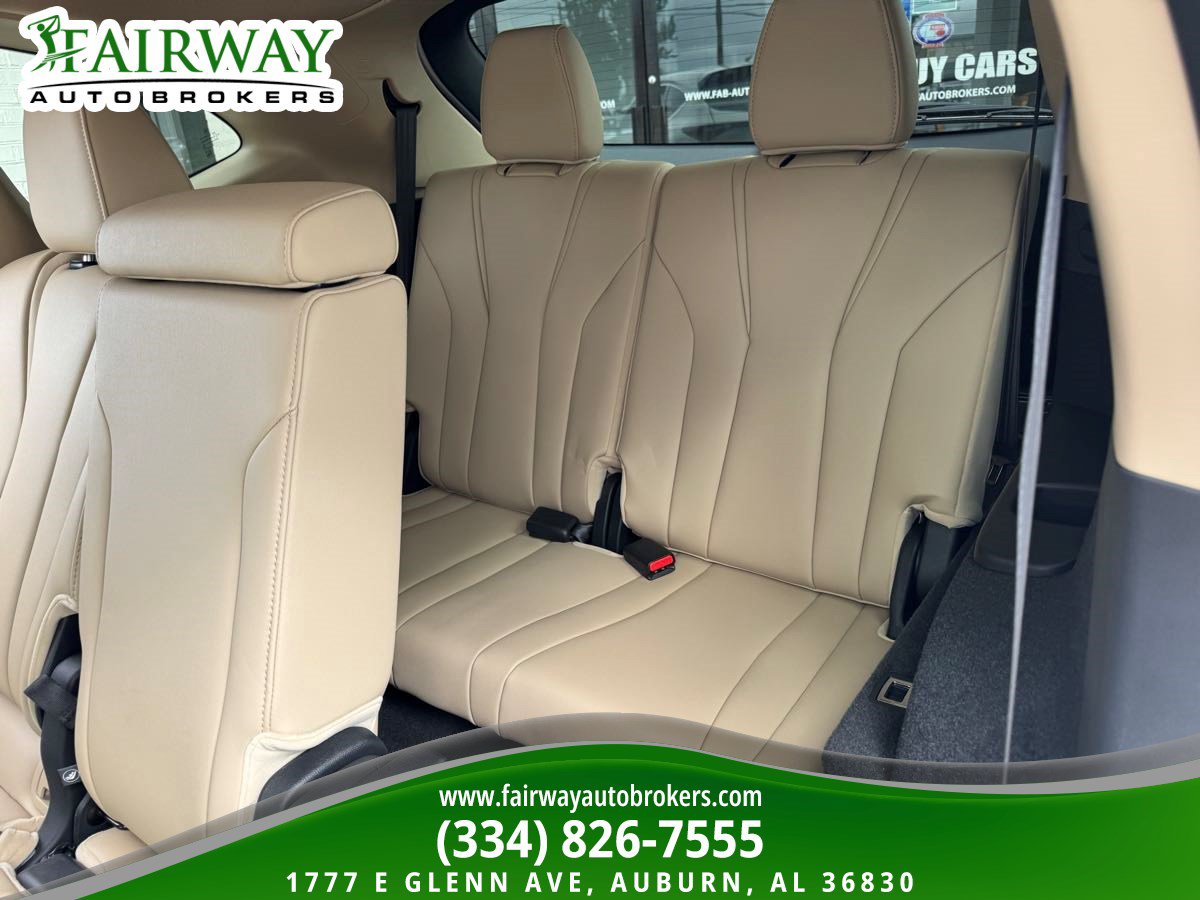 Used 2025 Acura MDX FWD image 14