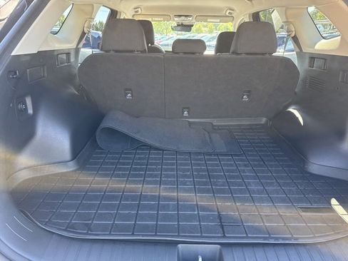 Used 2024 Kia Sportage LX image 18