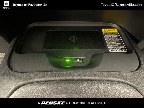 Used 2025 Toyota Corolla SE w/ SE Premium Package image 35