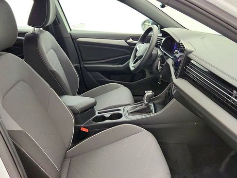 Used 2025 Volkswagen Jetta Sport FWD image 23