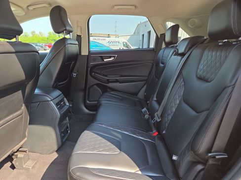 Used 2024 Ford Edge Titanium AWD/4WD image 26
