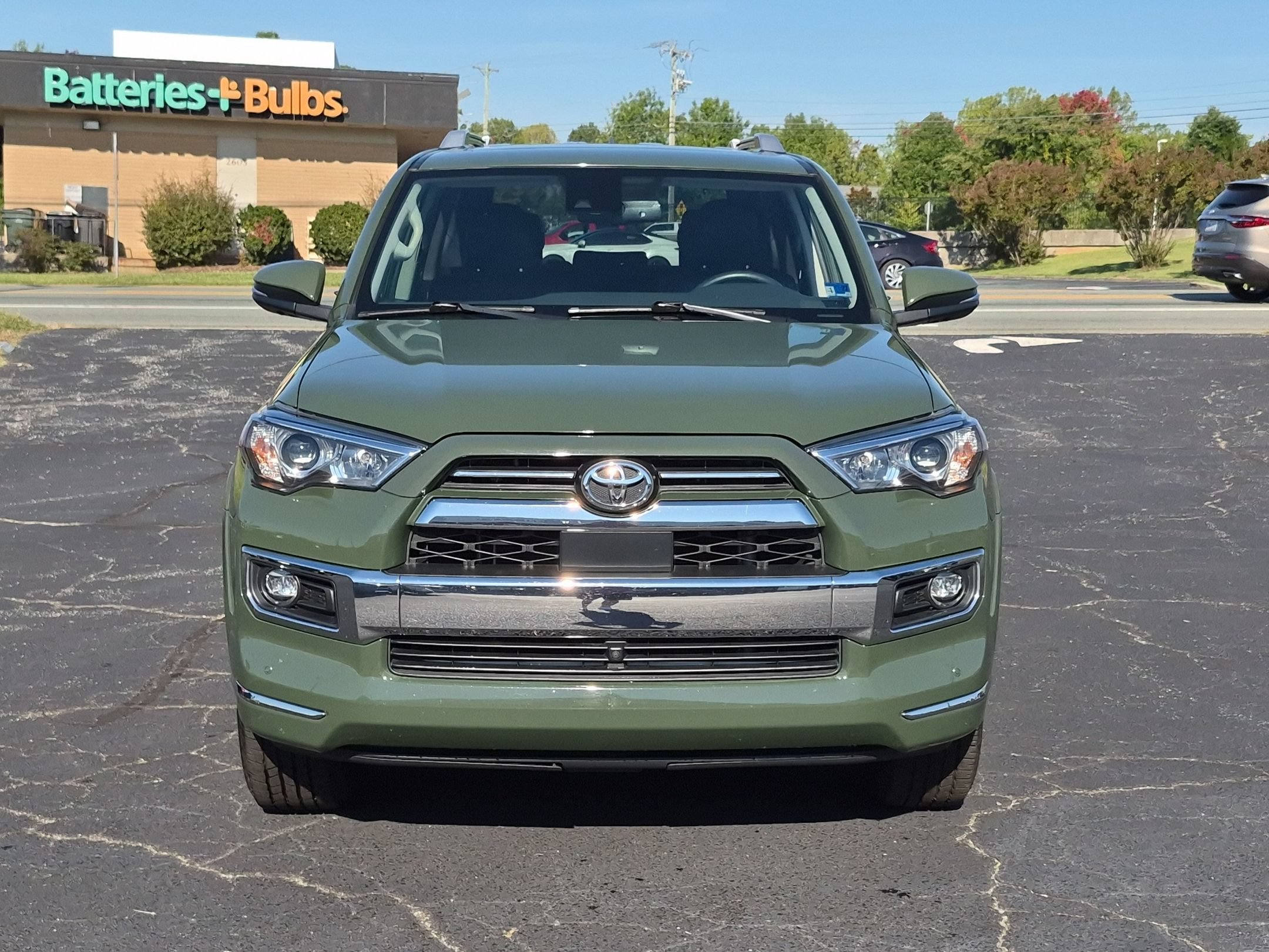 Used 2022 Toyota 4Runner Limited AWD/4WD image 8
