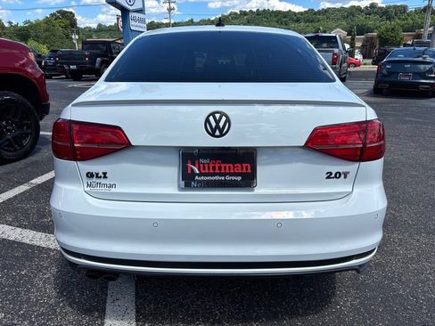 Used 2017 Volkswagen Jetta GLI FWD image 5