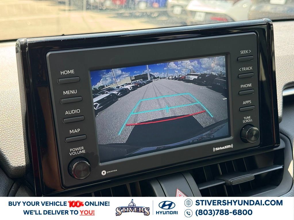Used 2021 Toyota RAV4 XLE w/ Convenience Package AWD/4WD image 4