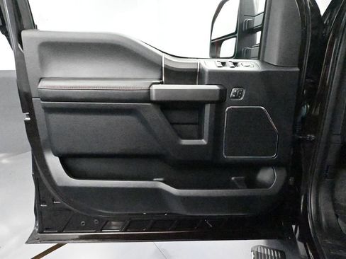 Used 2019 Ford F150 Lariat w/ Equipment Group 502A Luxury AWD/4WD image 22