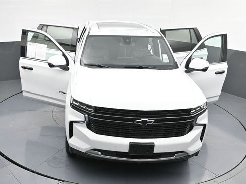 Used 2023 Chevrolet Tahoe LT w/ Luxury Package AWD/4WD image 47