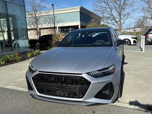 Used 2025 Audi RS 6 performance image 3