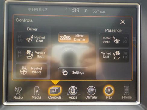 Used 2015 Jeep Grand Cherokee Overland w/ Trailer Tow Group IV image 17