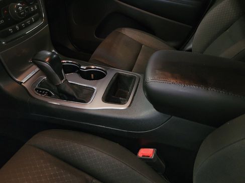 Used 2020 Jeep Grand Cherokee Laredo RWD image 26