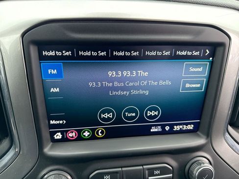 Used 2020 Chevrolet Silverado 1500 LT w/ Convenience Package image 16