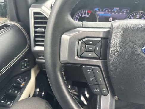 Used 2021 Ford Expedition Platinum AWD/4WD image 16