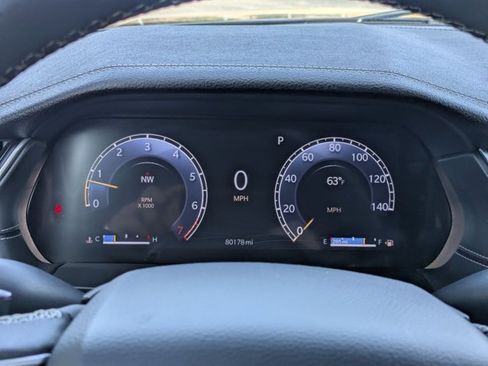 Used 2024 Jeep Grand Cherokee L Limited w/ Luxury Tech Group II image 10