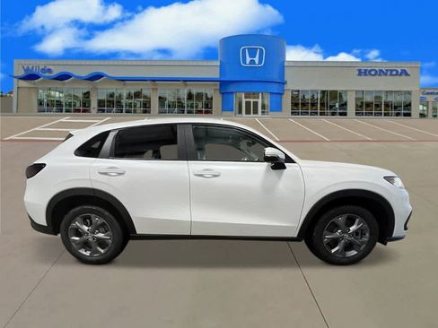 New 2026 Honda HR-V LX image 7