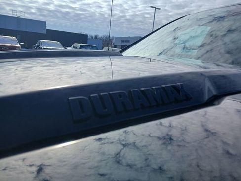 Used 2025 Chevrolet Silverado 1500 ZR2 w/ Technology Package image 35