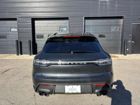 Used 2026 Porsche Macan AWD/4WD image 9