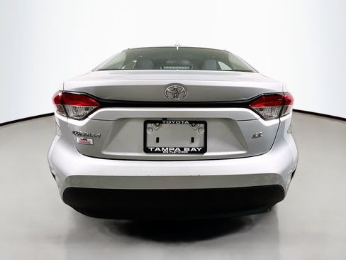 Used 2025 Toyota Corolla LE image 6