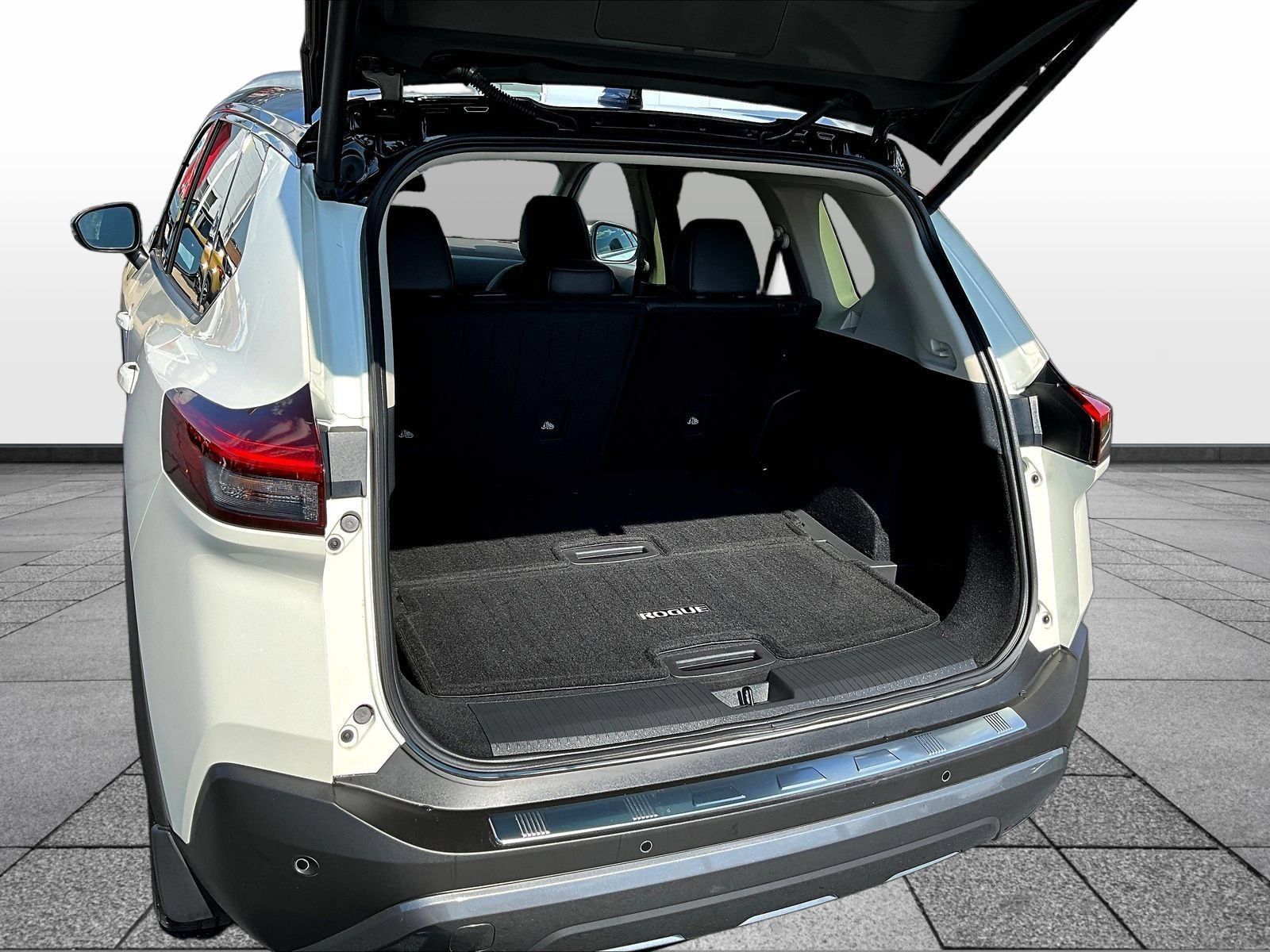 Certified 2023 Nissan Rogue SL AWD/4WD image 9