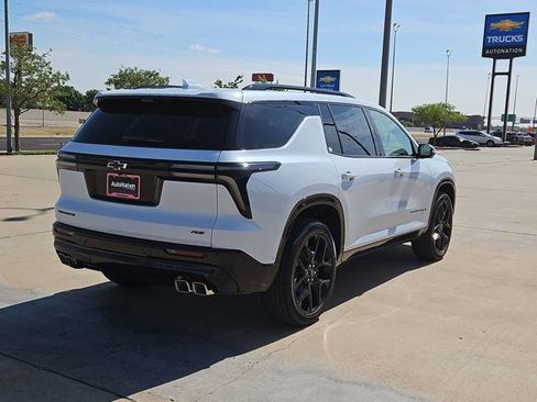 New 2026 Chevrolet Traverse RS FWD image 2