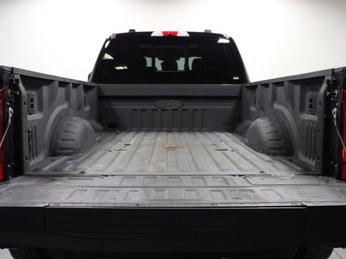 Used 2024 Ford F450 Platinum image 14