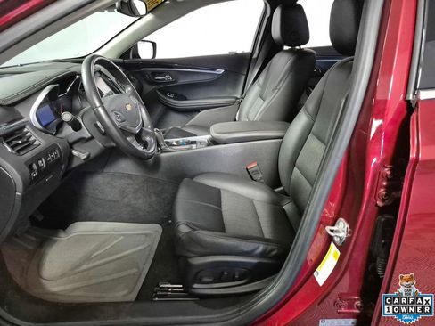 Used 2017 Chevrolet Impala LT w/ Convenience Package image 9