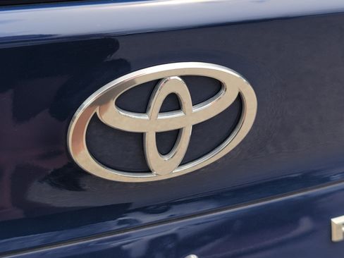 Used 2025 Toyota Camry XLE w/ Premium Package FWD image 6