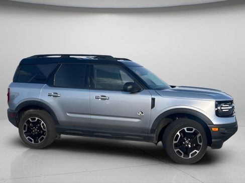 Used 2022 Ford Bronco Sport Outer Banks w/ Tech Package AWD/4WD image 4