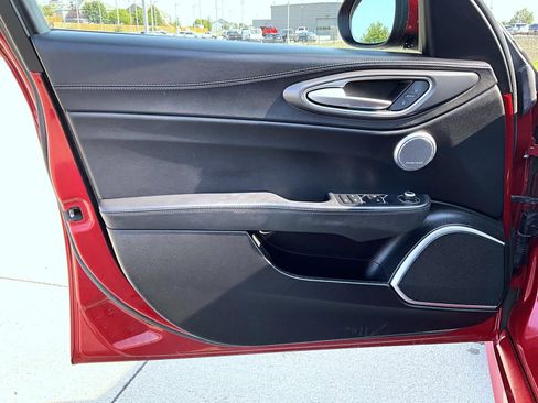 Used 2021 Alfa Romeo Giulia Ti Sport AWD/4WD image 9