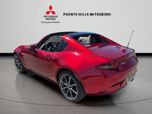 Used 2019 MAZDA MX-5 Miata RF Grand Touring RWD image 9