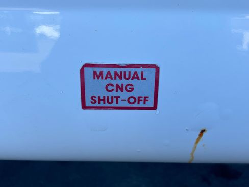 Used 2012 Chevrolet Express 2500 w/ Cold Climate Package image 10