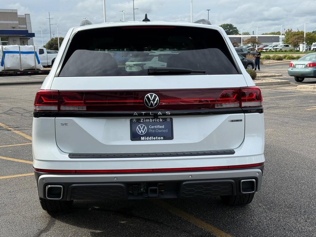 Certified 2026 Volkswagen Atlas Peak Edition AWD/4WD image 4