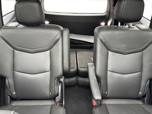 Used 2021 Cadillac XT6 Premium Luxury image 20