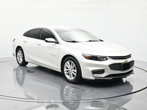 Used 2016 Chevrolet Malibu LT w/ Leather Package image 3
