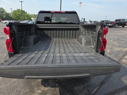 Certified 2022 Chevrolet Silverado 1500 Custom AWD/4WD image 9