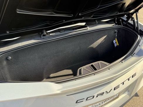 Used 2024 Chevrolet Corvette Stingray Convertible w/ Z51 Performance Package RWD image 27
