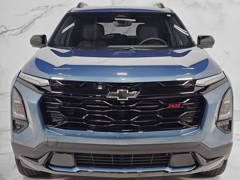 Used 2025 Chevrolet Equinox RS w/ Safety and Technology Package FWD image 9