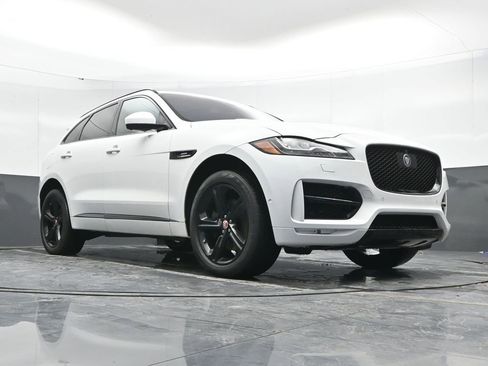 Used 2017 Jaguar F-PACE R-Sport image 47