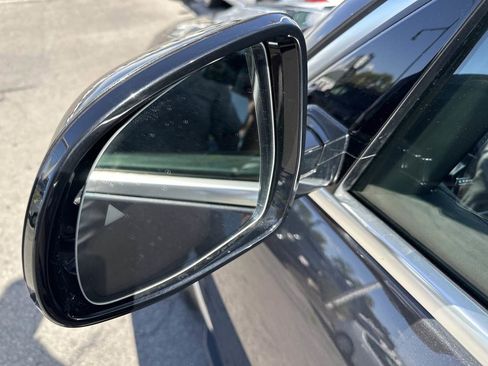 Used 2023 BMW X5 xDrive40i w/ Premium Package image 11