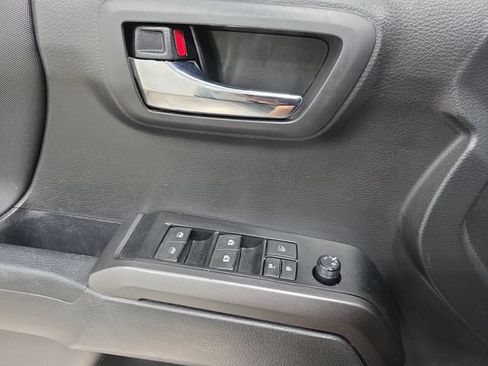 Certified 2023 Toyota Tacoma TRD Sport AWD/4WD image 25