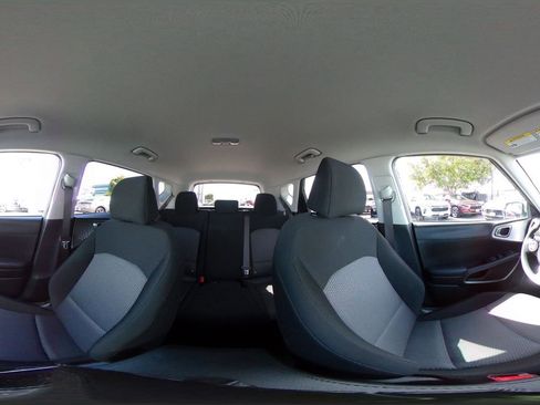 Used 2025 Kia Soul LX w/ LX Technology Package image 42