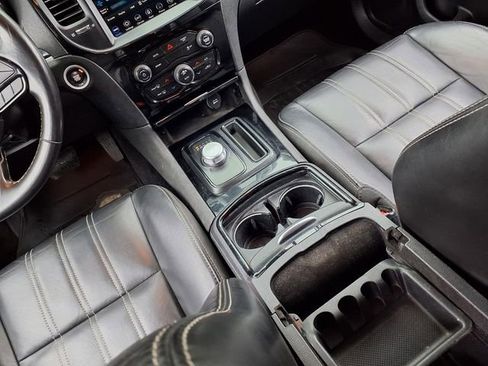 Used 2020 Chrysler 300 S RWD image 10