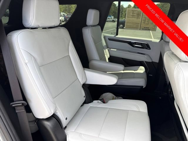 Used 2025 Chevrolet Tahoe Premier AWD/4WD image 29